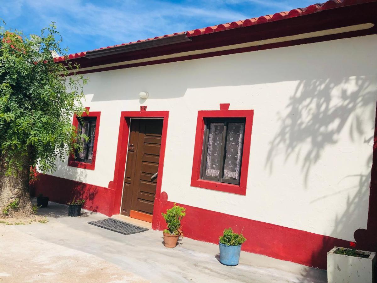 Mae Home Carril Caldas Da Rainha Exterior photo
